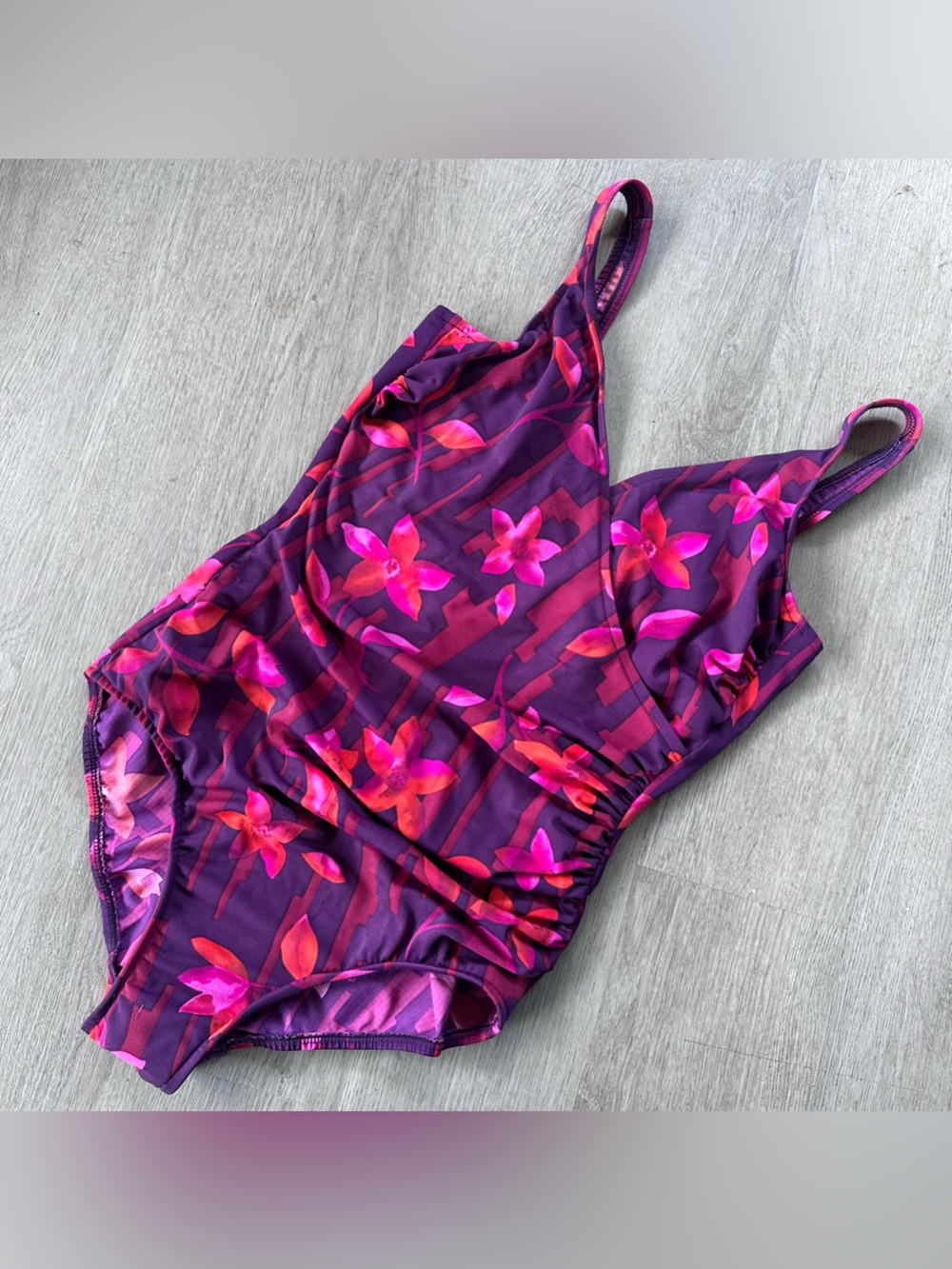 Miraclesuit One Piece Swim Suit Women’s 14 Floral Purple Flattering Summer